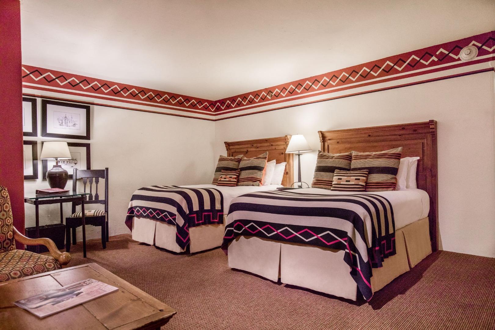 Inn & Spa At Loretto Santa Fe Exterior photo