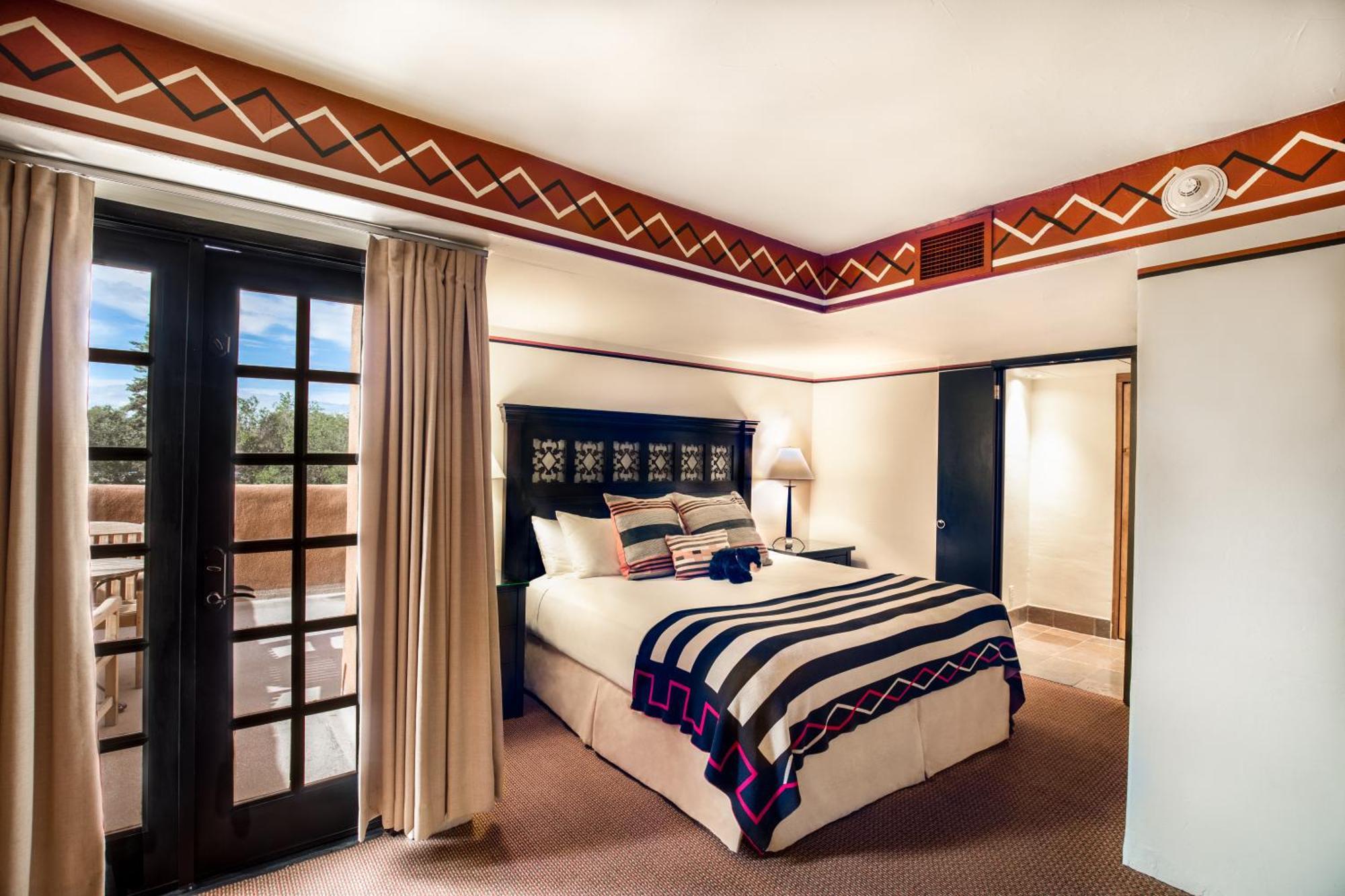 Inn & Spa At Loretto Santa Fe Exterior photo