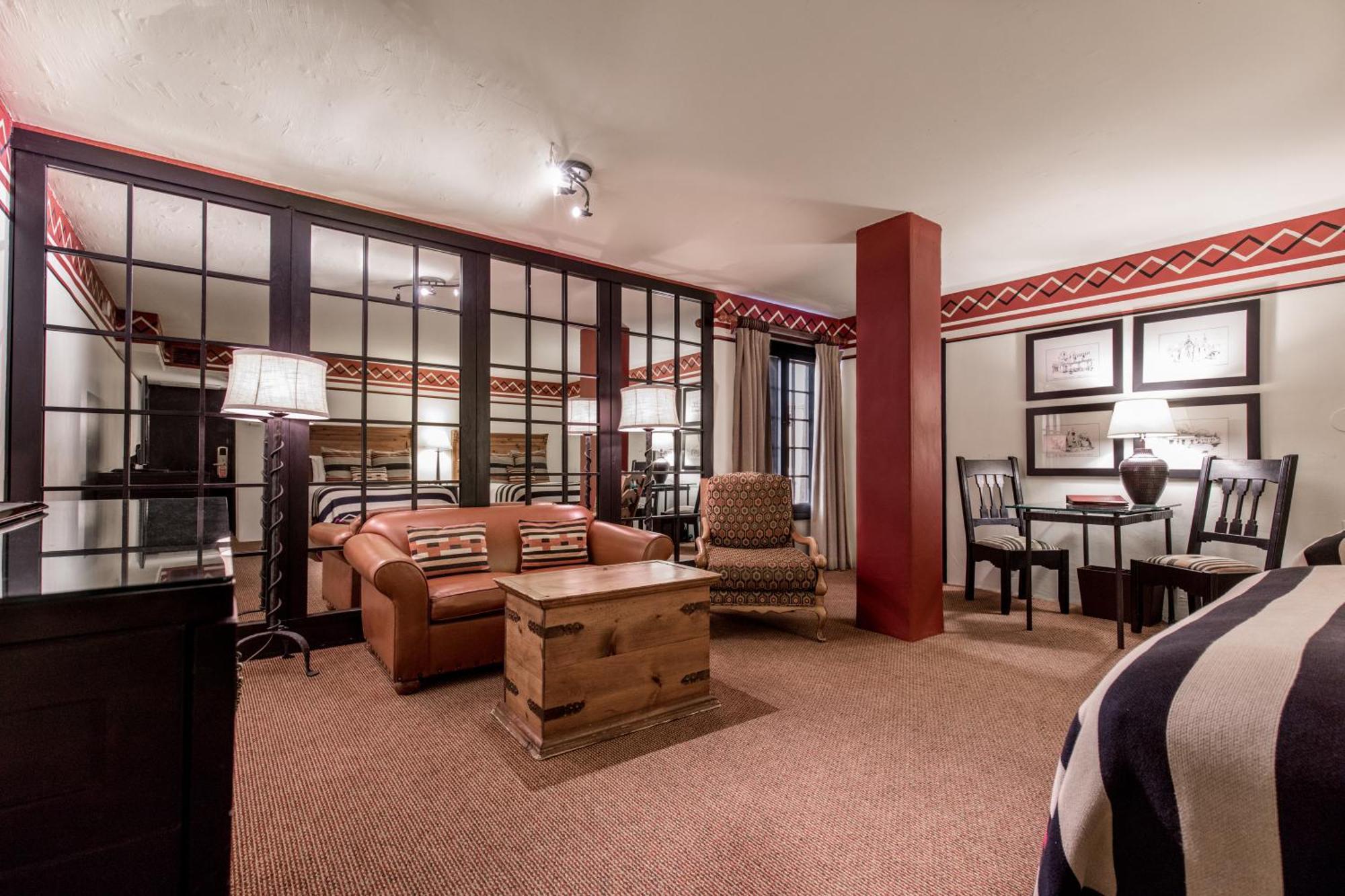 Inn & Spa At Loretto Santa Fe Exterior photo