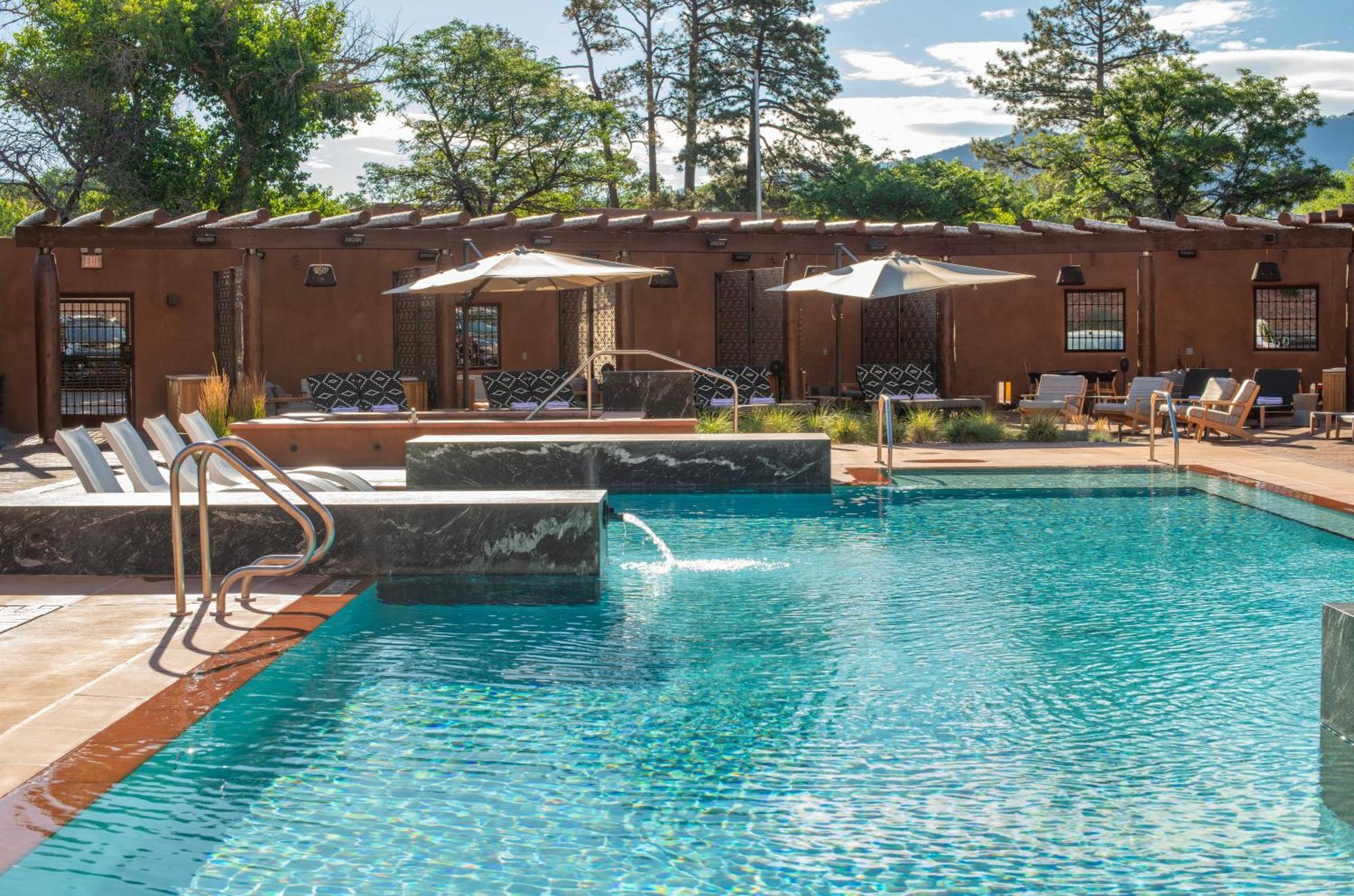 Inn & Spa At Loretto Santa Fe Exterior photo