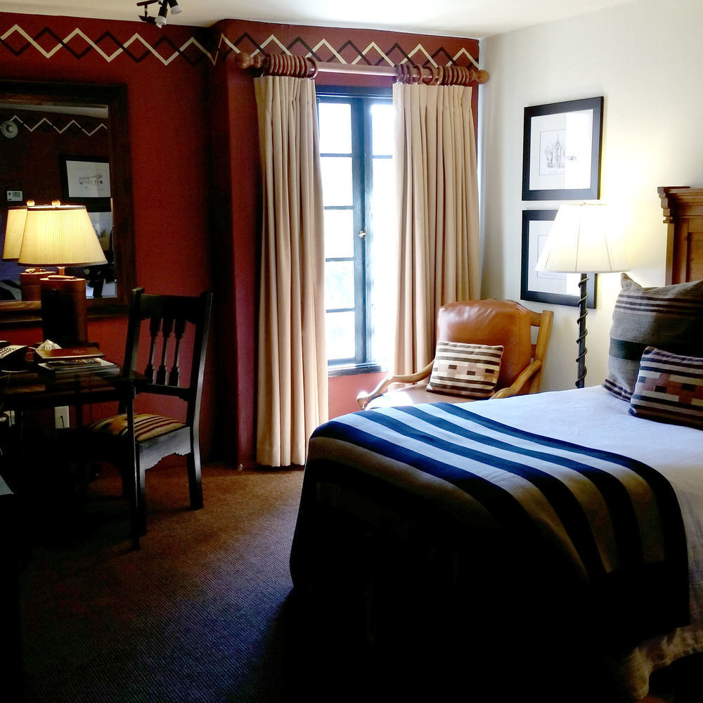 Inn & Spa At Loretto Santa Fe Exterior photo