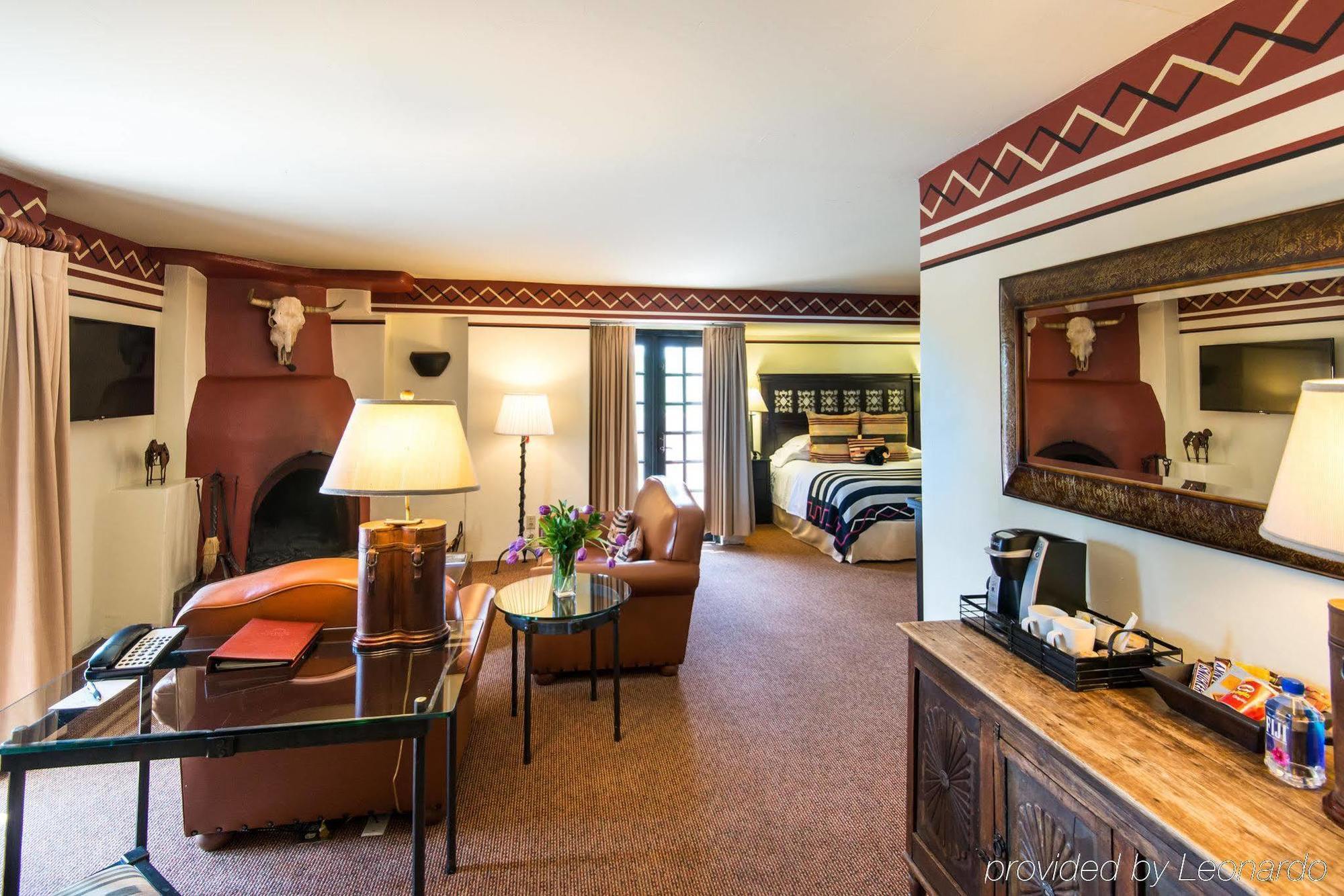 Inn & Spa At Loretto Santa Fe Exterior photo