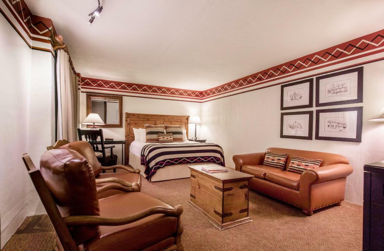 Inn & Spa At Loretto Santa Fe Exterior photo